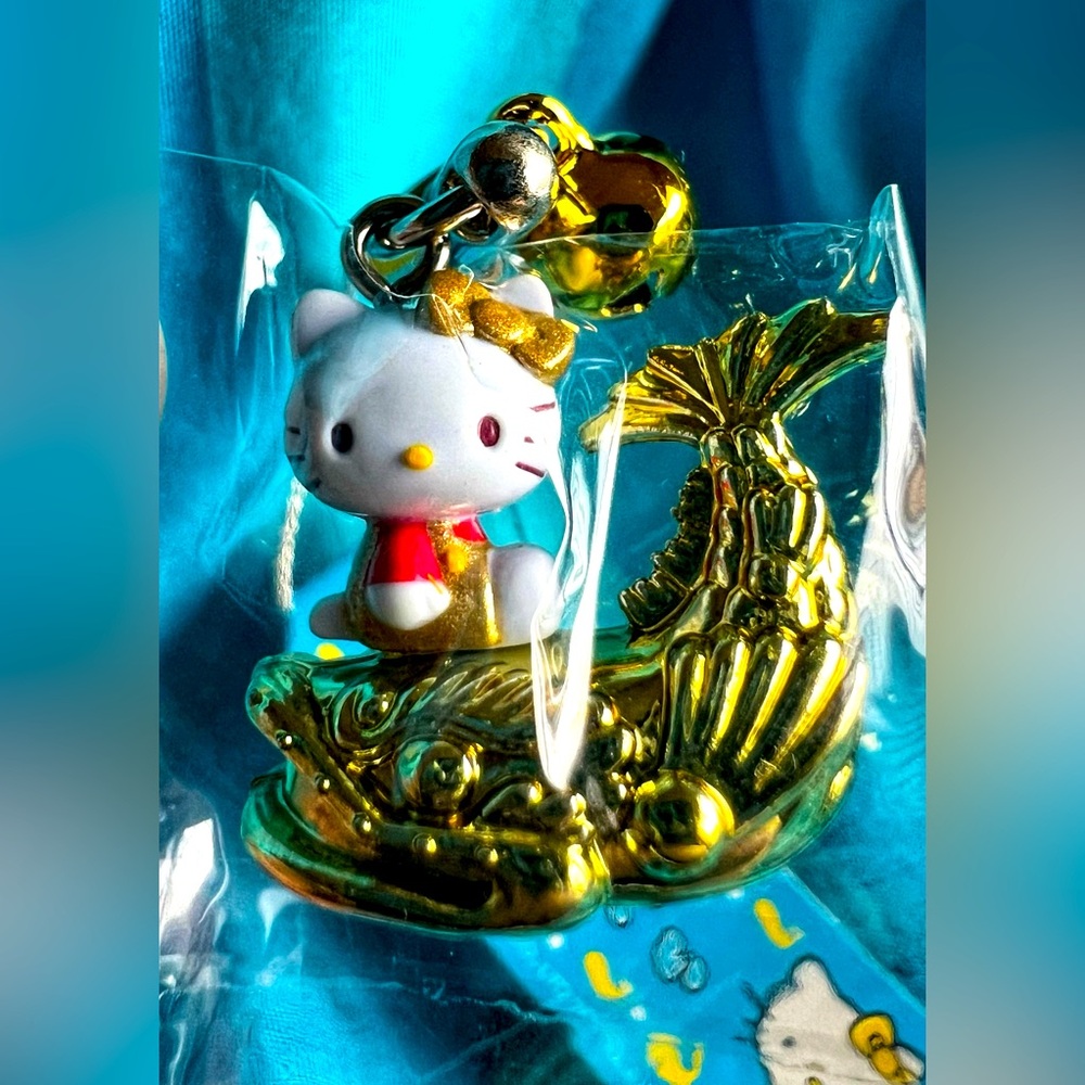 Rare New Hello Kitty Sanrio Netsuke Charm Strap Nagoya Shachihoko Gold Fish
